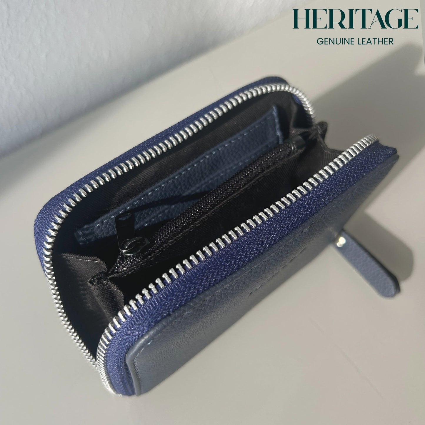 Billetera Pequeña con Cierre en Cuero Granulado Azul Heritage