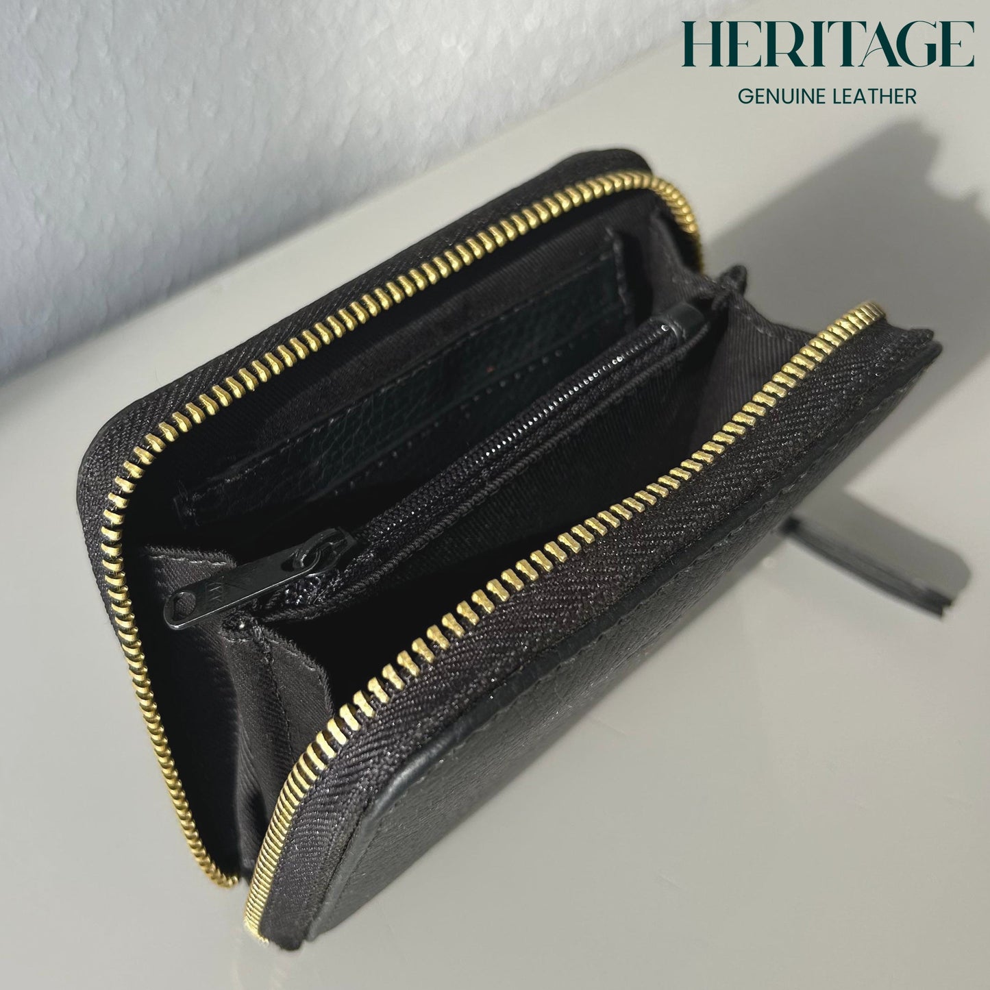 Billetera Pequeña con Cierre en Cuero Granulado Negro Heritage