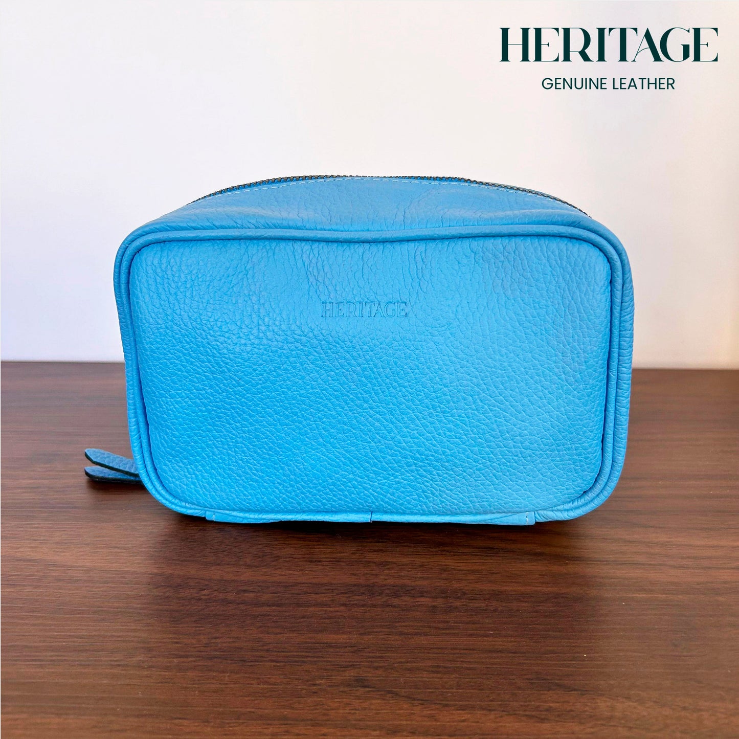 Neceser Cosmético en Cuero Granulado Celeste Heritage