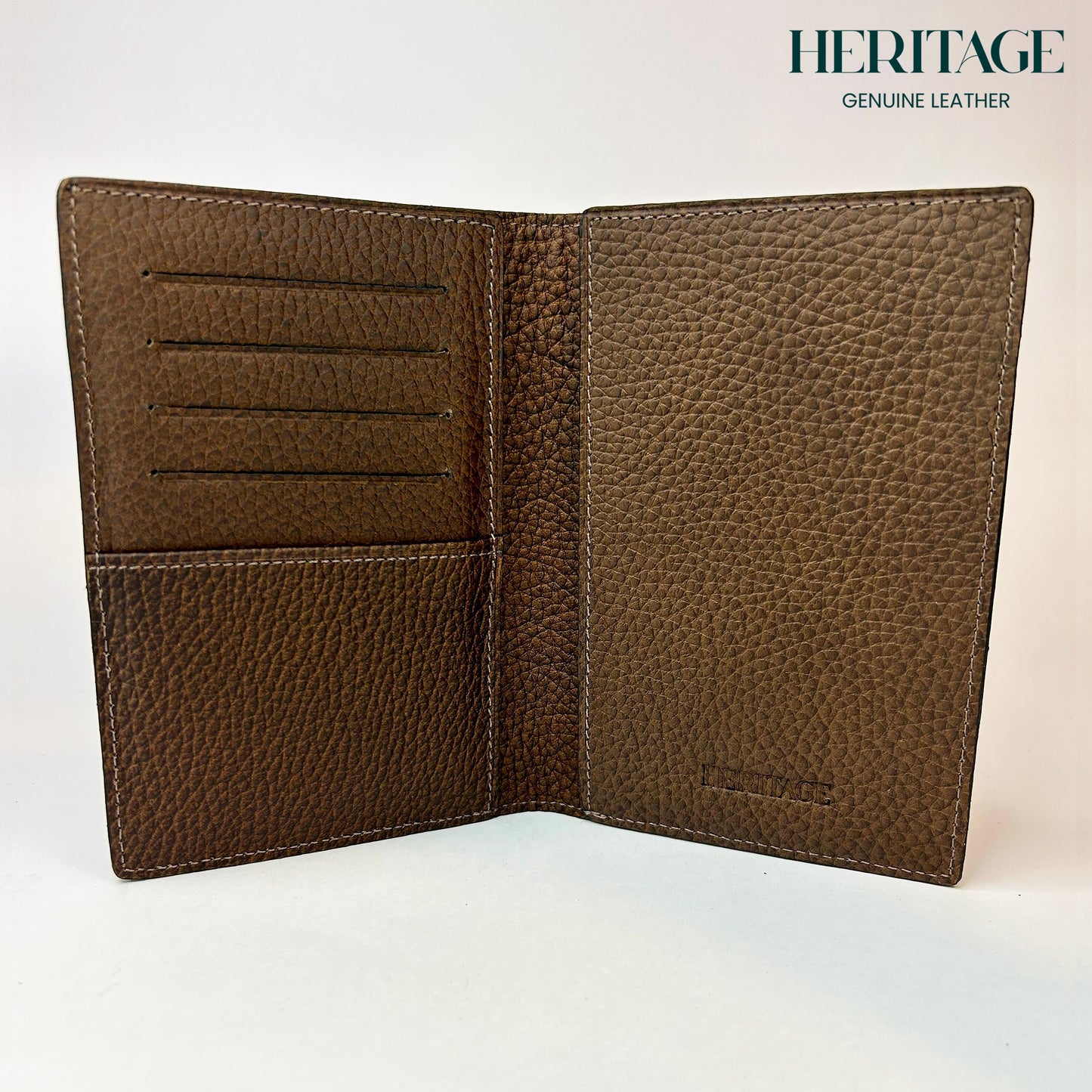 Funda para Pasaporte en Cuero Granulado Café Heritage