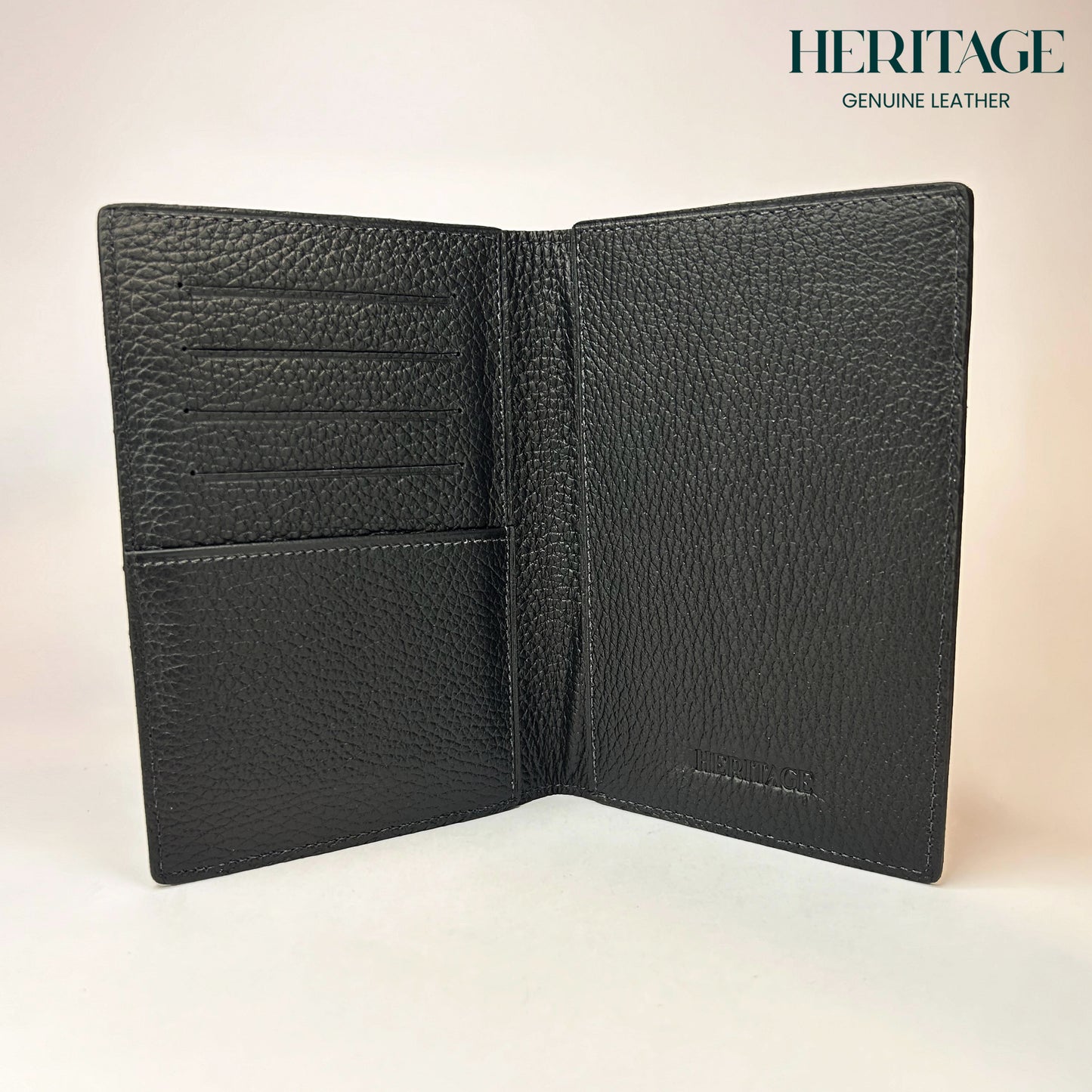 Funda para Pasaporte en Cuero Granulado Negro Heritage