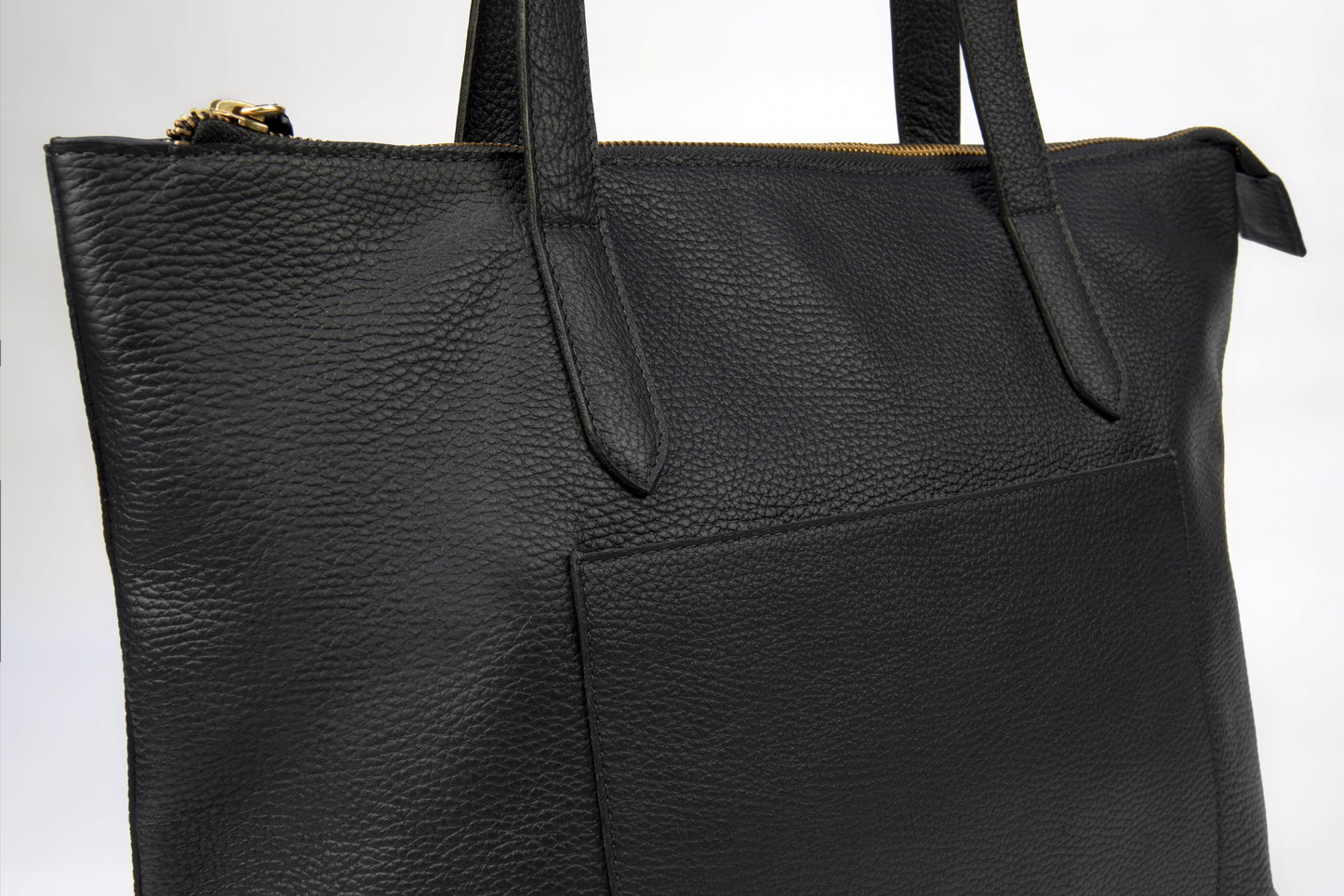 Tote Bag Roma con Cierre en Cuero Granulado Negro Heritage