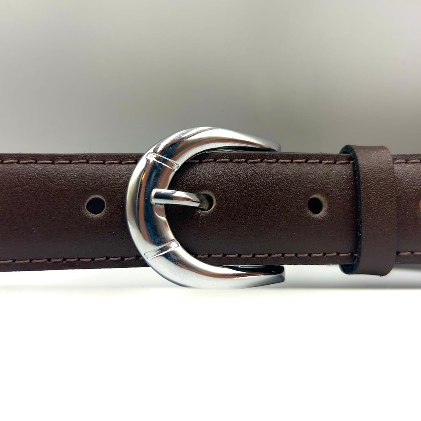 Cinturón Formal para Dama de 25 mm Cuero Liso Café NI COCO