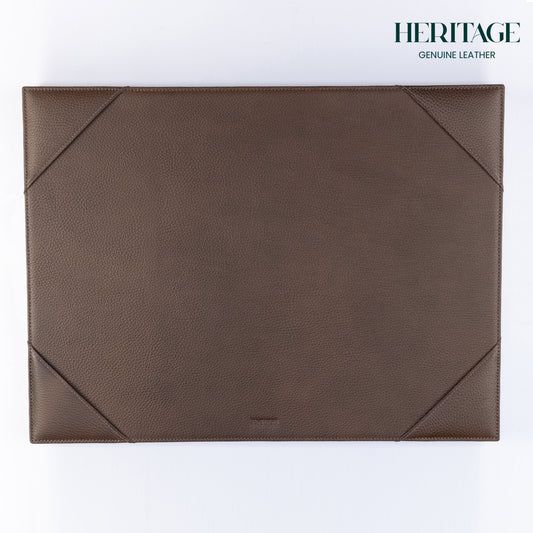 Base de Escritorio Mediana en Cuero Granulado Café Heritage (52*39cm)