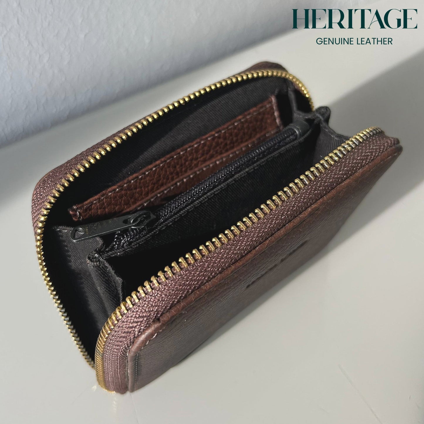 Billetera Pequeña con Cierre en Cuero Granulado Café Heritage