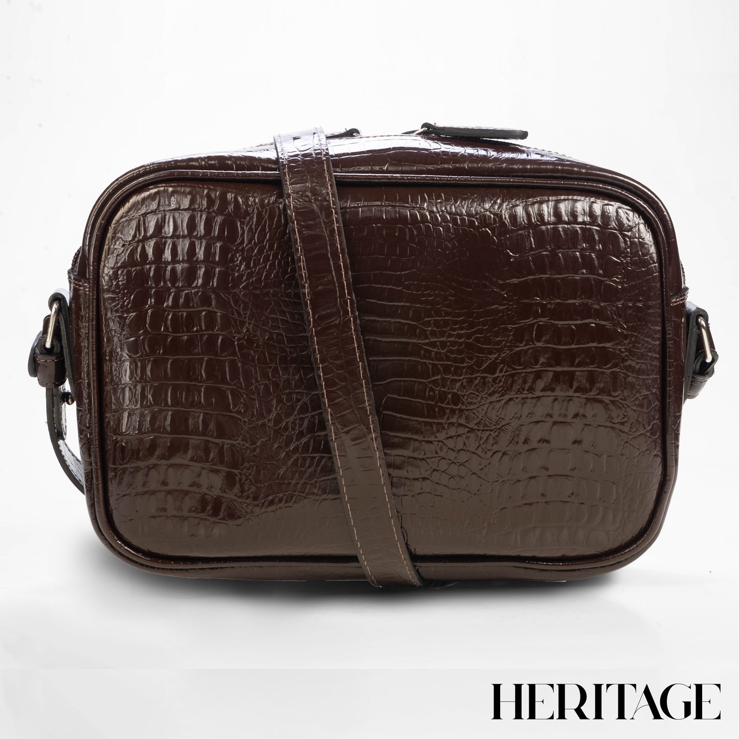 Camera Bag Mónaco Mediana en Cuero Charol Cafe Heritage