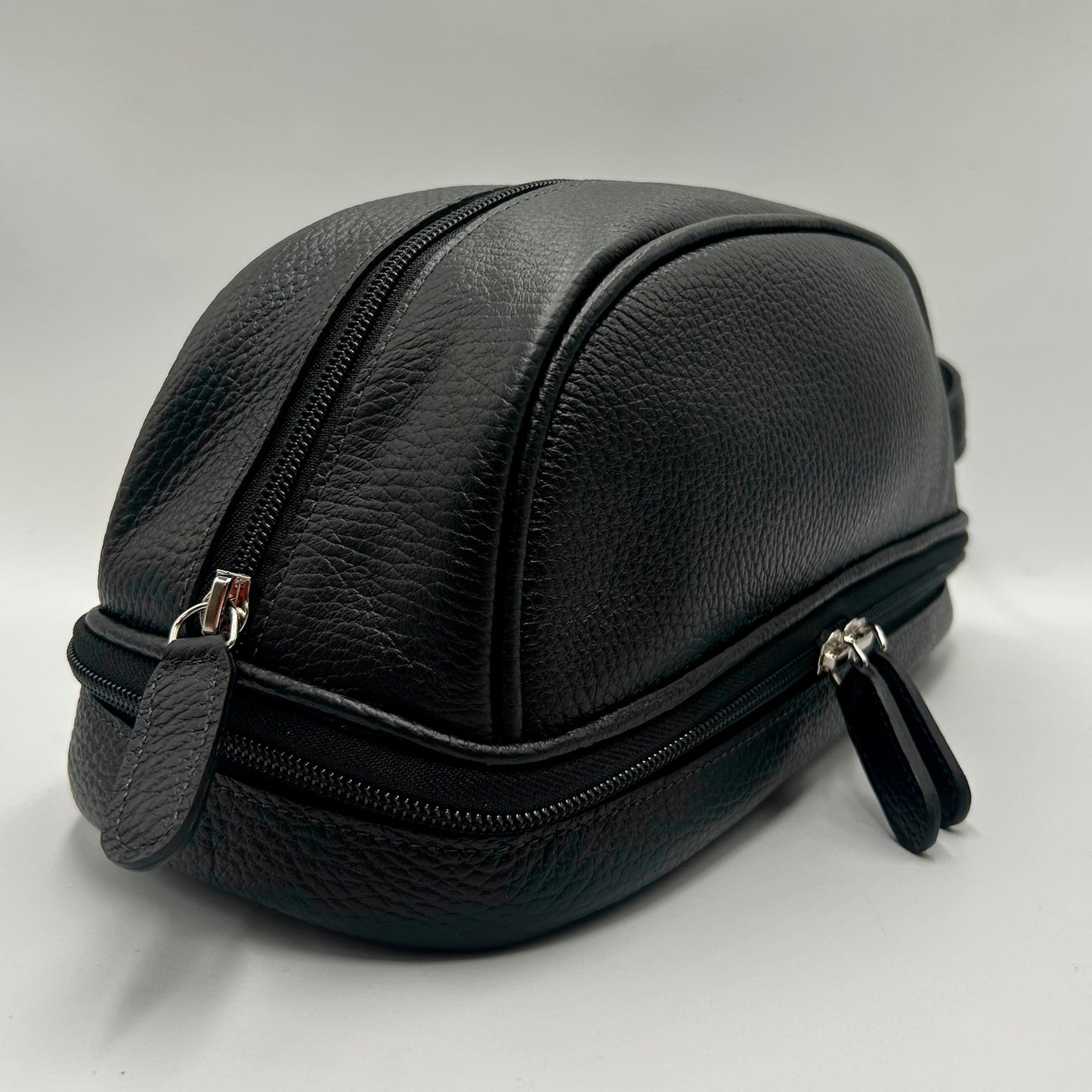 Neceser Lou Cuero en Granulado Negro Heritage